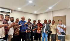 Pemda Sula dan Seluruh Kades Gelar Pertemuan dengan Kemendes PDTT