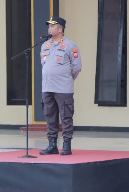 Kapolres Sula Tekankan Kedisiplinan dan Profesionalisme Personil 