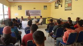 Foto: Satlantas Polres Kepulauan Sula, menggelar rapat bersama Komunitas Tukang Ojek.