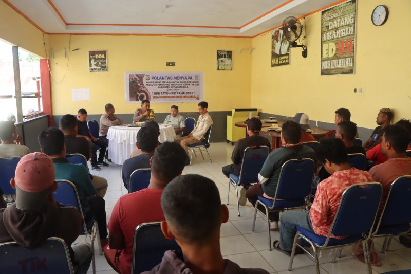 Foto: Satlantas Polres Kepulauan Sula, menggelar rapat bersama Komunitas Tukang Ojek.