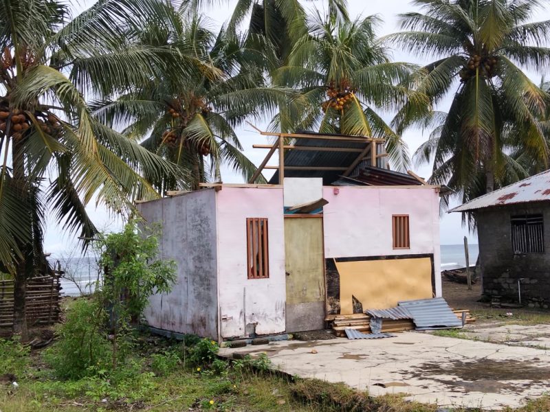 Foto: Rumah Rusak di Desa Nahi yang di Hantam Angin Puting Beliung.
