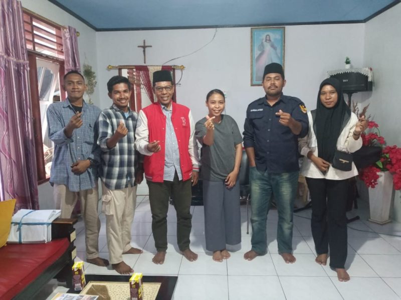 Foto: Silaturahmi PMII Kepulauan Sula dan Pendeta GPM Sanana.