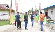 Foto: Depan Gapura Desa Waikafia Kecamatan Mangoli Selatan.