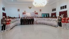 Foto: Pose Bersama Usai Pengukuhan di Istana Daerah Kepulauan Sula.