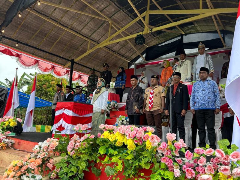 Foto: Inspektur Upacara HUT RI ke-80 Kecamatan Mangoli Timur, Faradila Faudu.