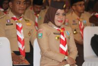 Foto: Bupati Kabupaten Kepulauan Sula, Hj. Fifian Adeningsih Mus.
Fotografer: Diskomdigi Rudi Buamona.