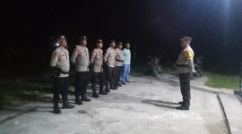 Foto: Apel Bersama Didepan Polsek Mangoli Timur, Sebelum Melaksanakan Patroli Jalan Kaki.