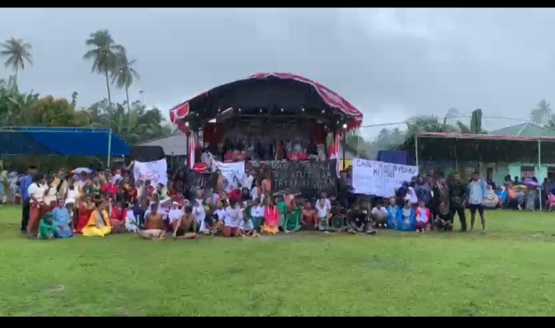 Foto: Aksi Tolak 10 IUP di Pulau Mangoli, Oleh Masyarakat Desa Kou.