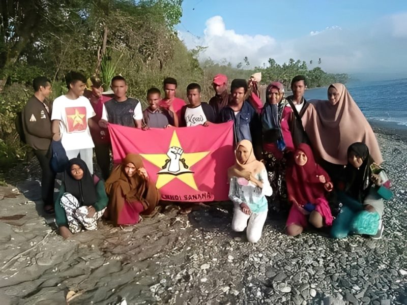 Foto: Pose Bersama Pengurus EK-LMND Sanana.