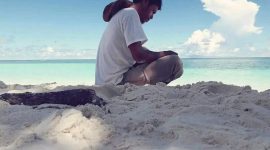 Foto: Ditepi Pantai Pulau Pagama.