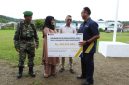 Foto: PT Asabri (Persero) perwakilan Ternate Maluku Utara, menyerahkan santunan kepada ahli waris anggota Satgas Pamtas RI–PNG dari Yonif Raider Khusus 753/Arga Vira Tama (AVT) Papua Prada Haris Umaternate.