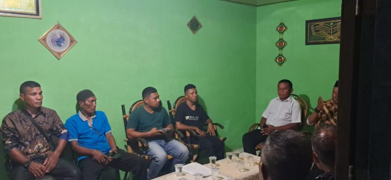 Foto: Rapat Pembentukan Pengurus dan AD/ART IKB Flobamora Kecamatan Mangoli Utara, Kepulauan Sula. 