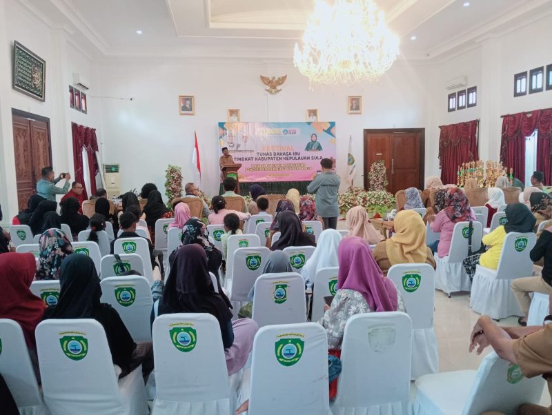 Foto: Sambutan Asisten II Setda Kepulauan Sula H. Zaidun di Istana Daerah DAD HIA TED SUA.