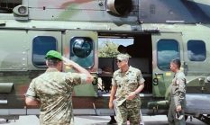 Kunjungi Rumah Duka Almarhum Pratu Haris Umaternate, Keluarga Ucapkap Terimakasih kepada Menhan RI