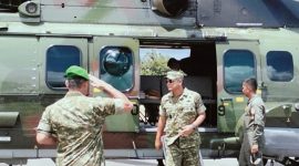 Foto: Penjemputan Menhan RI Jendral TNI Purn. Dr. Sjafrie Sjamsoeddin di Bandara Emalamo Sanana.