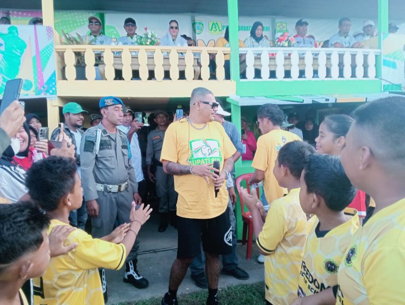 Foto: Artis Tanah Air, Toton Caribo.