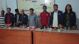 Foto: Pertemuan di Kantor Desa Waikafia, Kecamatan Mangoli Selatan. 