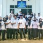 Dokumentasi: Pose Bersama Usai Melakukan Sidak di Dinas Koperindag Kepulauan Sula. 
FG: Diskominfo Kepulauan Sula.