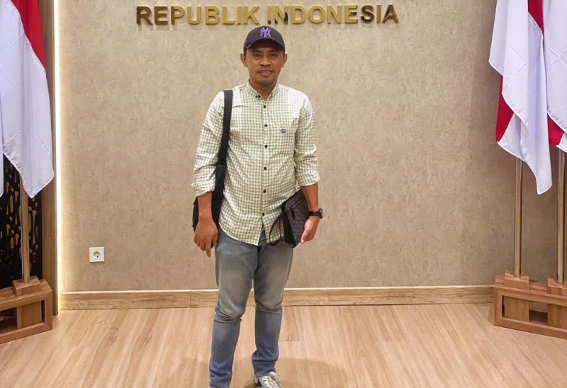 Foto: Usman Buamona S.Pd,.M.Sos