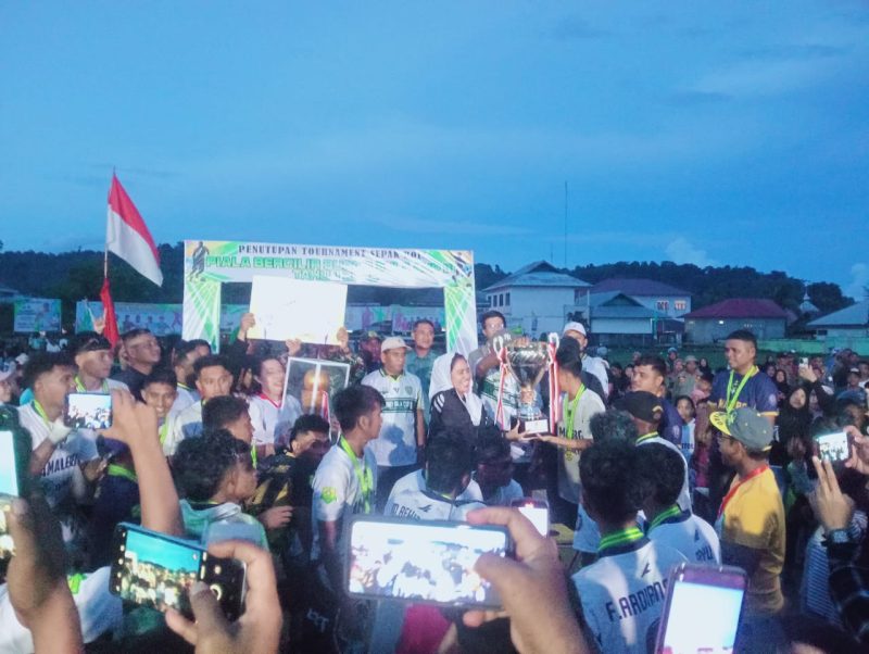 Dokumentasi: Mangon FC Menyabet Juara 1 Pada Turnamen Bupati Sula Cup III, Tahun 2025.
