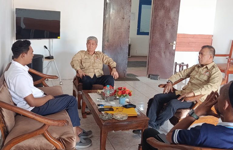 Dok: Ketua DPW TMI Maluku Utara, Mislan Syarif, melakukan kunjungan kerja ke Kantor Bulog Cabang Malut.