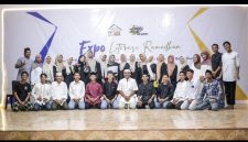 Gambar: Pose Besama Usai Acara Pembukaan.