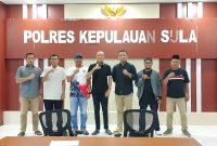 Gambar: Pose Bersama Usai Menggelar Rapat Koordinasi antara Polres Kepulauan Sula, dan Pantai Pelantikan Pengurus KONI.