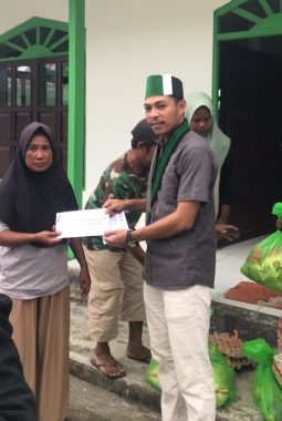 HMI Sanana Bagi Sembako, Ketum Cabang: Semoga Dapat Dimanfaatkan Dengan Baik