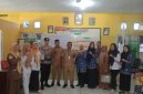 Dok: Pose Bersama Usai Sosialisasi DBD di Kantor Desa Fatce. 
