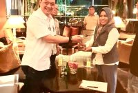 Dok: Bupati Kepulauan Sula Hj. Fifian Adeningsi Mus, Tanda Tangan Kerjasama dengan Pihak PT. Trigana Air.