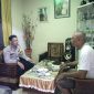 Dok: Bhabinkamtibmas Desa Mangon Aipda Suherman Umar Bersama Ketua Pemuda Djul Bone.