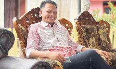 Armin Soamole: Jangan Libatkan Mutasi Tenaga Medis RSUD Sanana dengan Klien Kami, Camkan