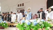 Dok: Bupati Kepulauan Sula, Hj. Fifian Adeningsi Mus Jadi Inspektur Upacara Hardiknas Tahun 2026.