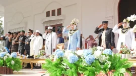 Dok: Bupati Kepulauan Sula, Hj. Fifian Adeningsi Mus Jadi Inspektur Upacara Hardiknas Tahun 2026.