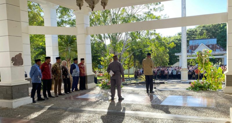 Dok: Wakil Bupati Kepulauan Sula, Ir. H. M. Saleh Marasabessy, SH.,M.H, Jadi Pembina Upacara Harganas Tahun 2026.