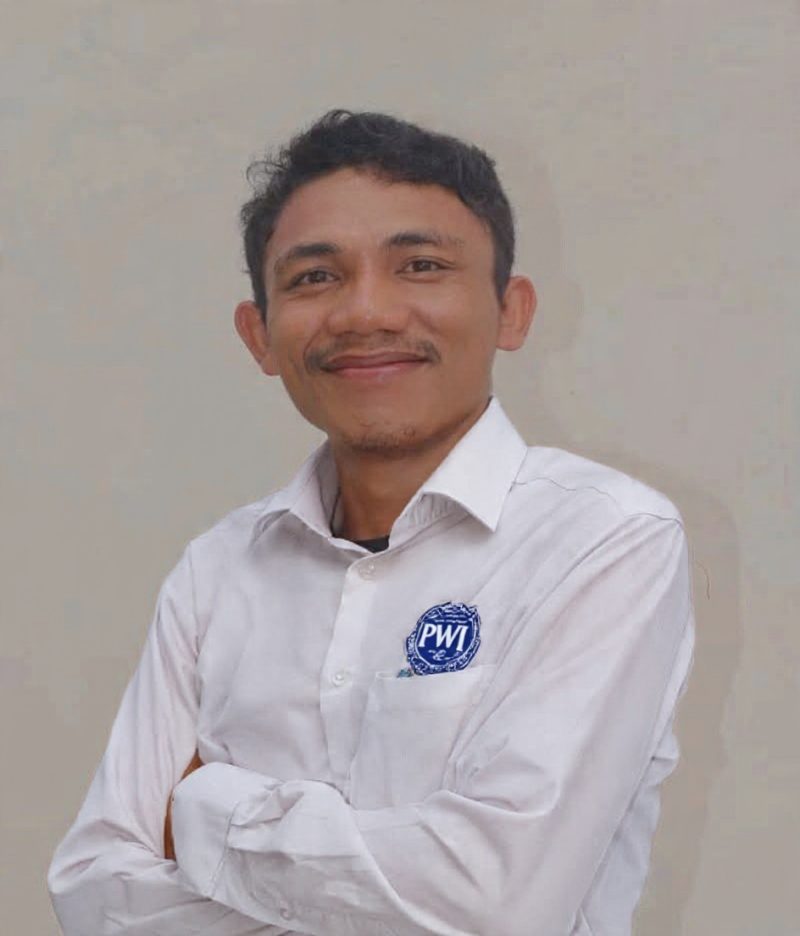 Gambar: Ketua PWI Kabupaten Pulau Taliabu, Hasman Sangadji.